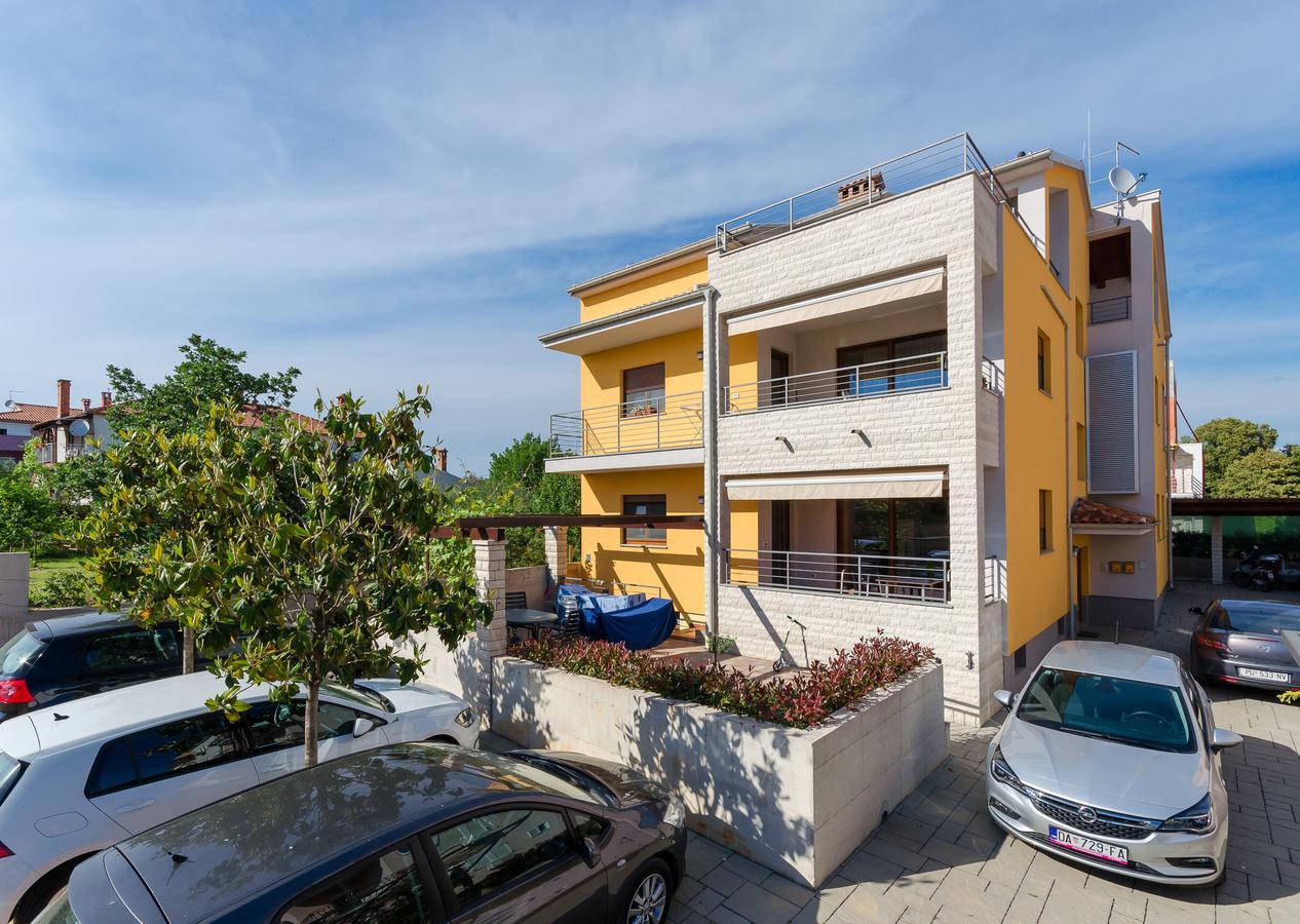 Apartment Goran 로비니 외부 사진