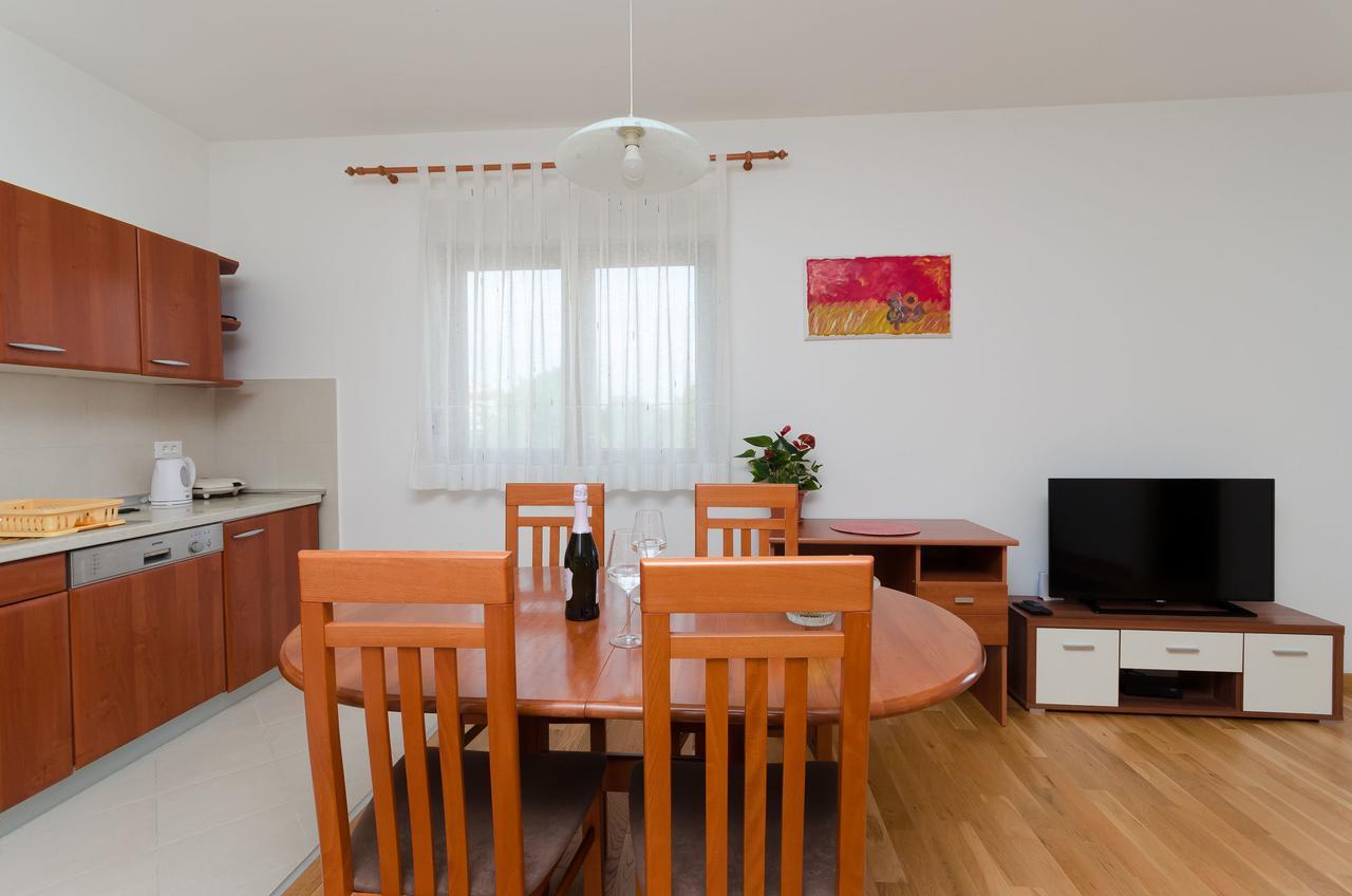 Apartment Goran 로비니 외부 사진