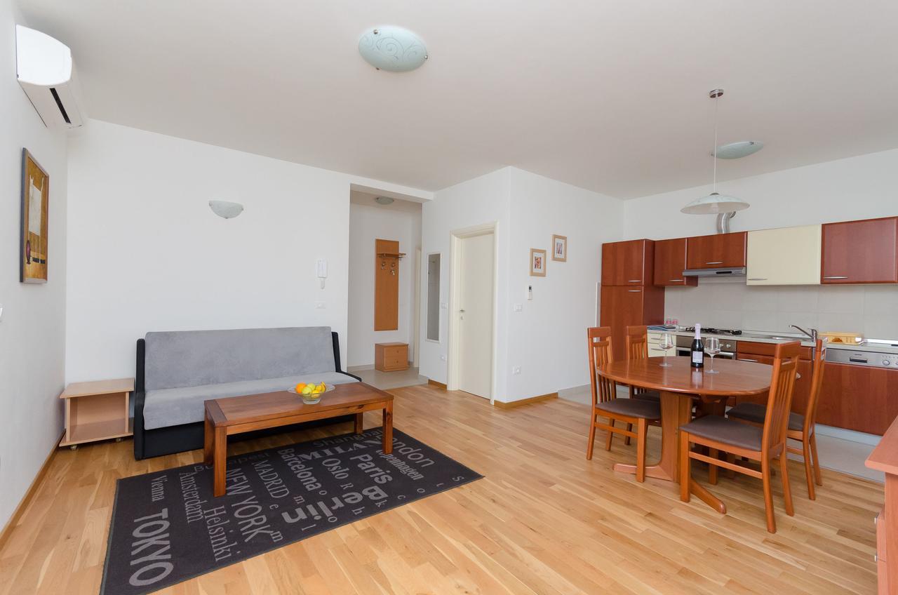 Apartment Goran 로비니 외부 사진
